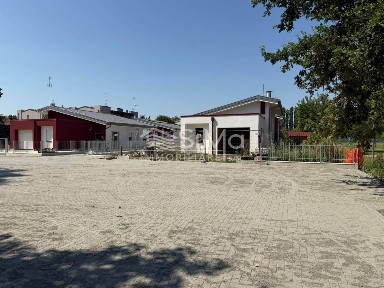 Villa unifamiliare, nuova, 145 m², Centro, Castello d'Argile