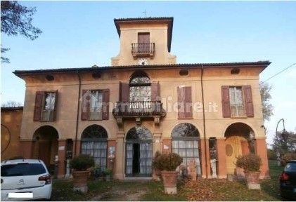 Villa all'asta via Santa Maria 1, Bologna