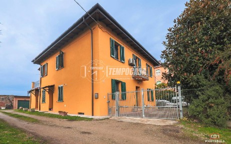 Villa bifamiliare via della Salute 8, Borgo Panigale, Bologna