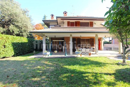 Villa bifamiliare via Martiri di Pizzocalvo 22, Martiri Di Pizzocalvo, San Lazzaro di Savena