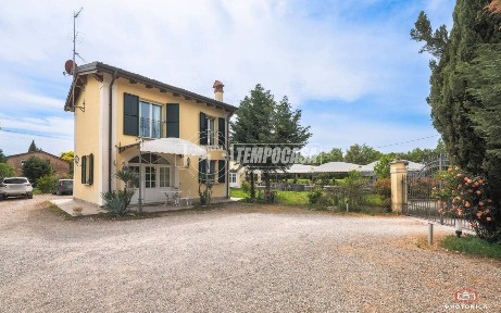 Villa unifamiliare via Cassoletta 56/d/e, Area Produttiva Via Lunga, Valsamoggia
