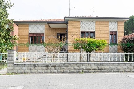 Villa unifamiliare via zanetti 4, Bazzano, Valsamoggia