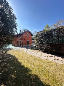 Bologna, Colli Saragozza, Via Dotti, 16