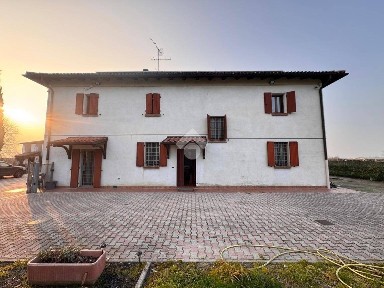San Giovanni in Persiceto, Via Castagnolo, 125
