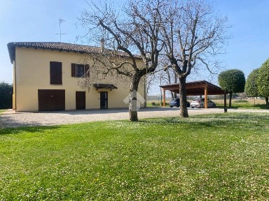 Villa unifamiliare via dritto 3, Centro, Budrio