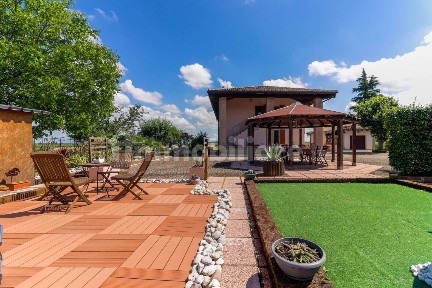 Villa bifamiliare via Cerlacchia 5, Granarolo dell'Emilia