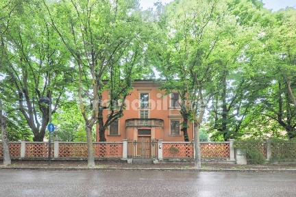 Villa unifamiliare via Domenico Ferri 18, Centro, Molinella