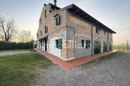 Villa plurifamiliare via Battafuga 7, Budrio