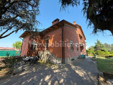 Imola, Via Lasie, 5