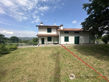 Villa bifamiliare via Cappelli, Tre Monti, Imola