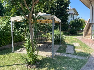 Villa plurifamiliare via San Francesco d'Assisi 54, Centro, Mordano
