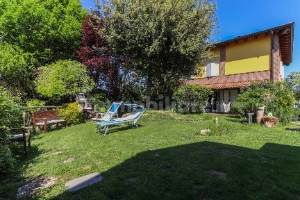 Villa plurifamiliare via Pradalbino 50, Monte San Pietro