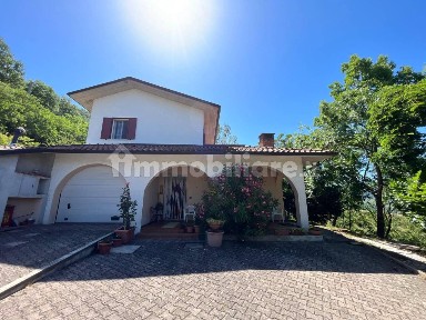 Villa unifamiliare Località Serra Carviano, Grizzana Morandi