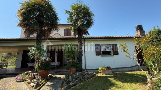 Villa unifamiliare, buono stato, 302 m², Dozza