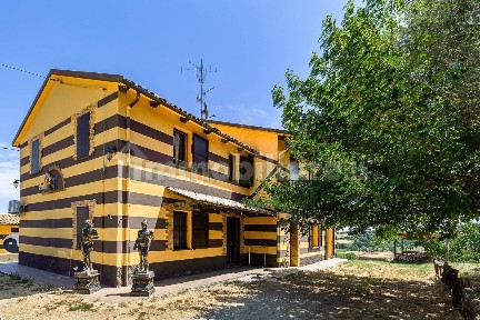 Villa unifamiliare via Stanzano 2039, Castel San Pietro Terme