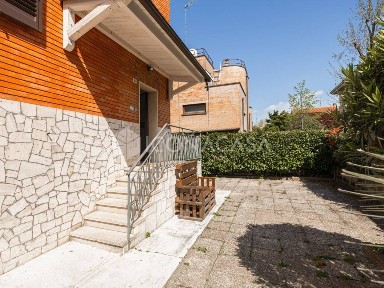 Villa bifamiliare via Surrogazione 52, Lippo, Calderara di Reno