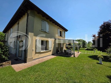 Villa bifamiliare via Cadriano, 40/24, Granarolo dell'Emilia