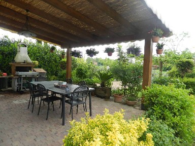 Villa plurifamiliare via Casadio 32, Argelato