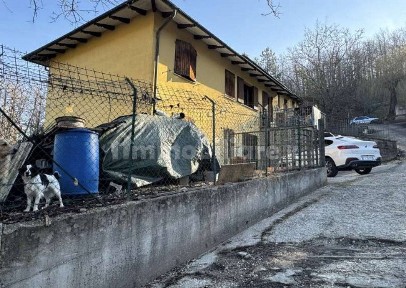 Villa all'asta via Idice, 12 1, 40063 Monghidoro Italia, Monghidoro