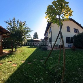 Villa plurifamiliare via Cerlacchia 3, Granarolo dell'Emilia