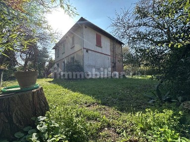 Villa unifamiliare via Francesco Lanzoni, Pedagna, Monte Catone, Imola