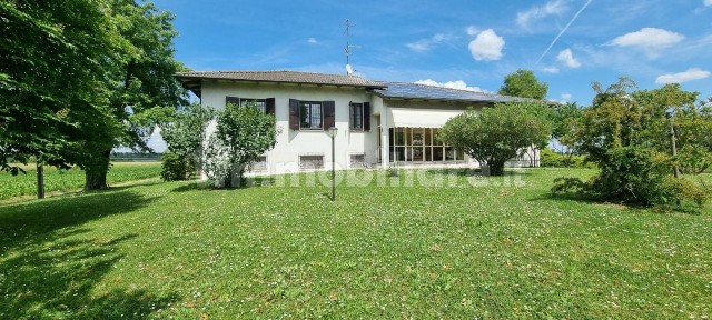 Villa unifamiliare, buono stato, 440 m², Anzola dell'Emilia