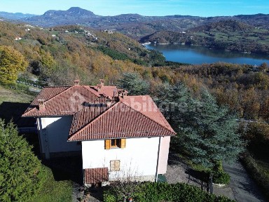 Villa plurifamiliare Località Calzolara, Castel di Casio