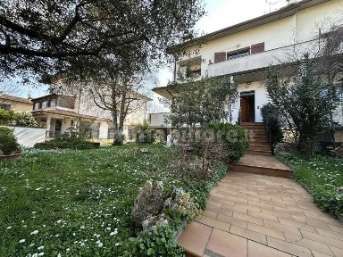 Villa bifamiliare via Papa Onorio II, Pedagna, Monte Catone, Imola