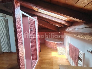 Minerbio, Via Savenella, 20