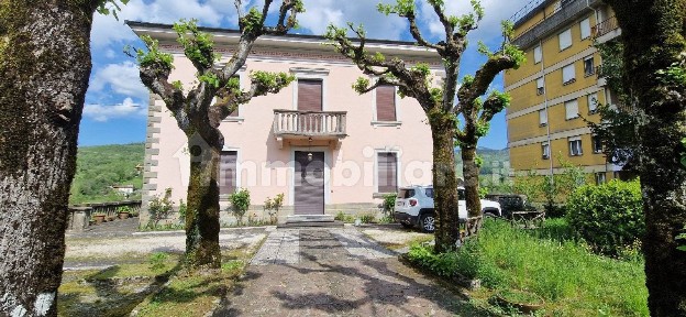 Villa bifamiliare via Nazionale, Ponte Della Venturina, Alto Reno Terme