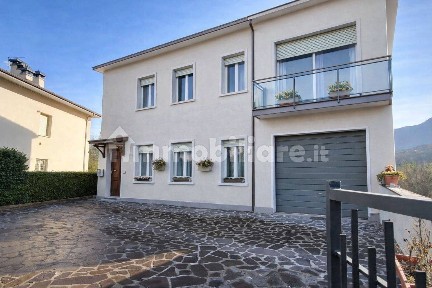 Villa bifamiliare via 1 Maggio, Porretta Terme, Alto Reno Terme