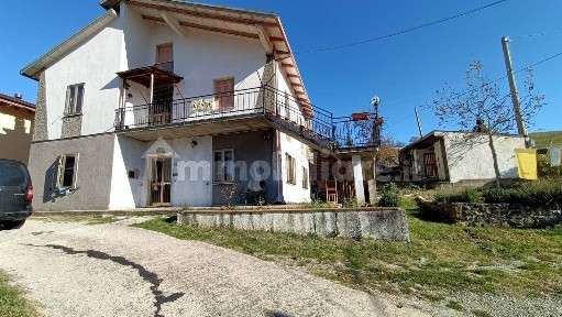 Villa bifamiliare via Nazionale 123, 125, Cà Motori, Castiglione dei Pepoli