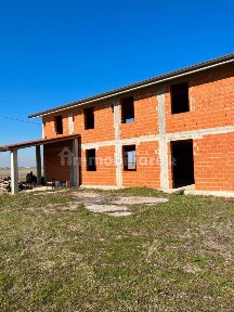 Villa unifamiliare, nuova, 350 m², Sasso Morelli, Sesto Imolese, Imola