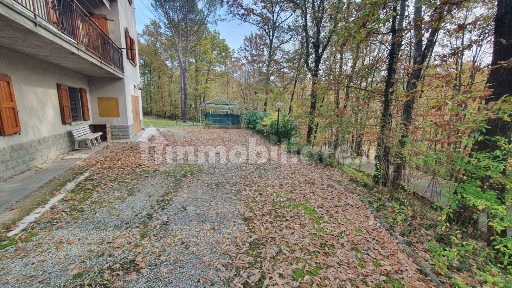 Villa bifamiliare via Serra 137, Gaggio Montano