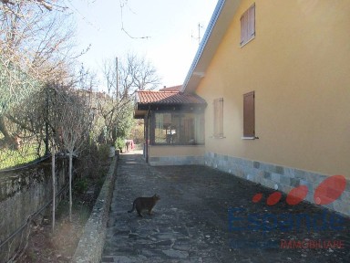 Villa bifamiliare, buono stato, 110 m², Centro, Gaggio Montano
