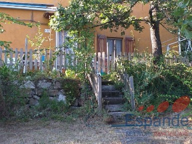 Villa bifamiliare, da ristrutturare, 137 m², Centro, Gaggio Montano