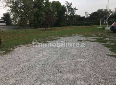 Capannone in Vendita