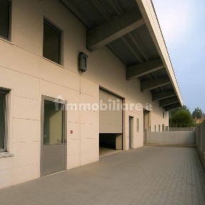 Limbiate, Via Isonzo, 2