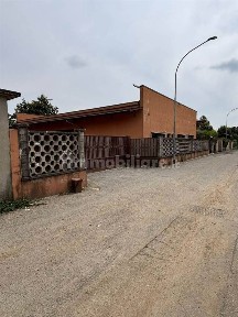 Busnago, Via Padre Giampiero Stucchi, 10