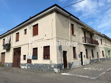 Capannone in Vendita