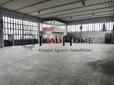 Capannone in Vendita
