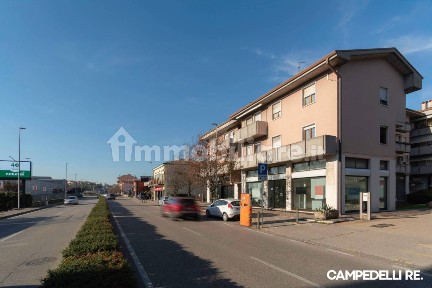 Locale commerciale in Affitto