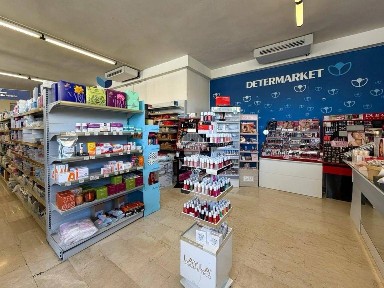 Locale commerciale in Affitto