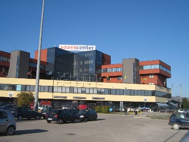 Locale commerciale in Affitto