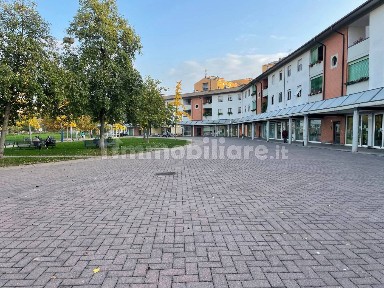 Locale commerciale in Affitto