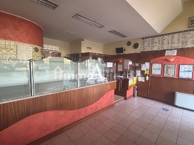 Locale commerciale in Affitto