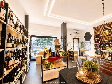 Locale commerciale in Affitto