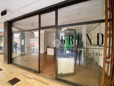 Locale commerciale in Affitto