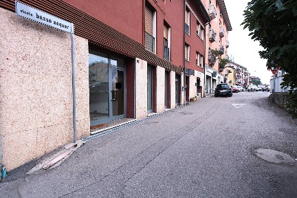 Locale commerciale in Affitto
