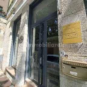 Locale commerciale in Affitto